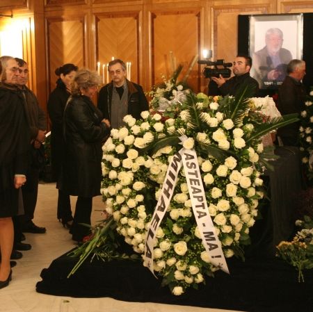 Soţia lui Ştefan Iordache: "Aşteaptă-mă!"