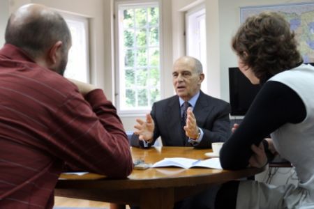AMBASADORUL SUA: Dacă toleraţi corupţia, atunci nu vă plângeţi!