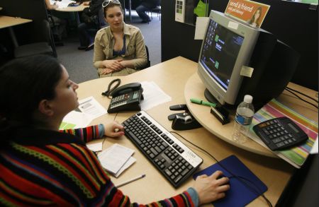 Comisia Europeană le pune "lesă" băncilor