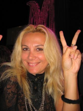 Dana Săvuică, pe urmele Madonnei