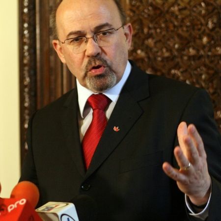"Învăţarea limbii maghiare în Transilvania ar trebui să devină obligatorie"