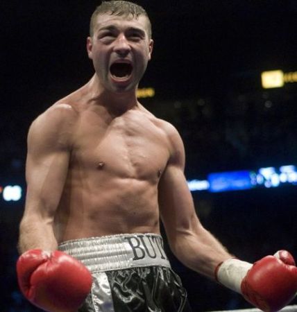 Lucian Bute şi-a păstrat titlul mondial la categoria supermijlocie - VIDEO