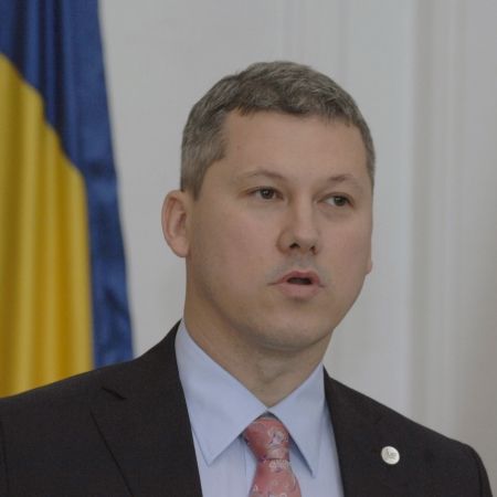Ministrul Justiţiei candidează pentru Parlament