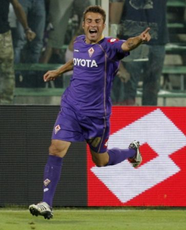 Mutu, "dublă" la Palermo