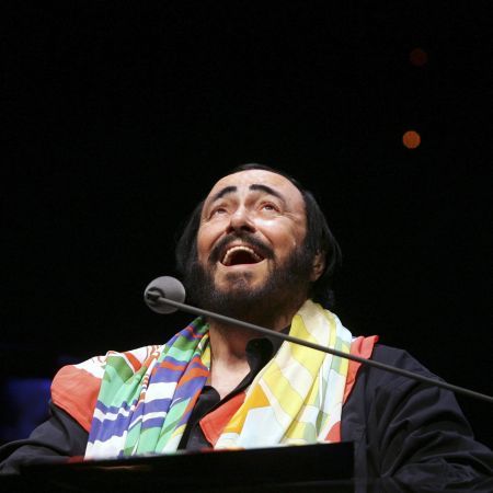 "Ne e dor de marele nostru Luciano Pavarotti"