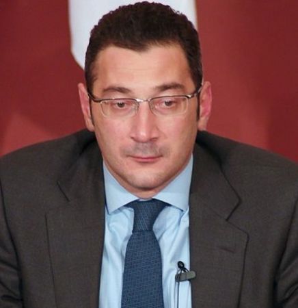 Premierul georgian, demis de Saakaşvili