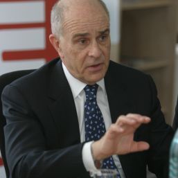 Taubman critică sistemul de sănătate românesc