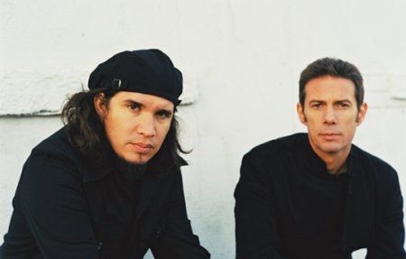 Thievery Corporation luptă împotriva foametei | VIDEO