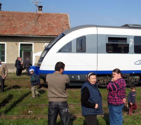 Trenul interurban, la demonstraţie