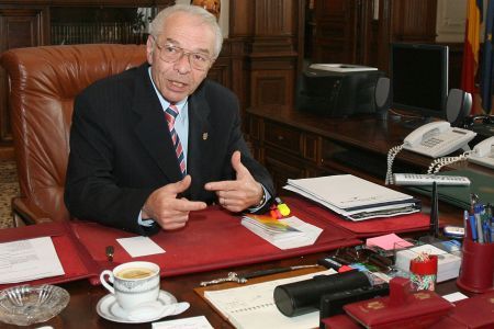 Văcăroiu are drum liber spre Curtea de Conturi