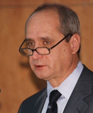 Băncile, luate la puricat