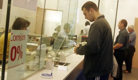 Băncile vor schimbarea noilor norme de creditare