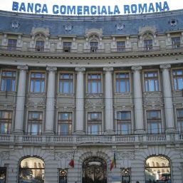 BCR pregăteşte o rambursare uriaşă