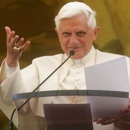 De ce nu merge Papa în Mexic