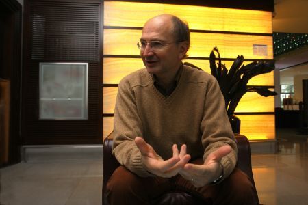 Directorul "Le Monde": "Anul viitor, vor dispărea ziare"