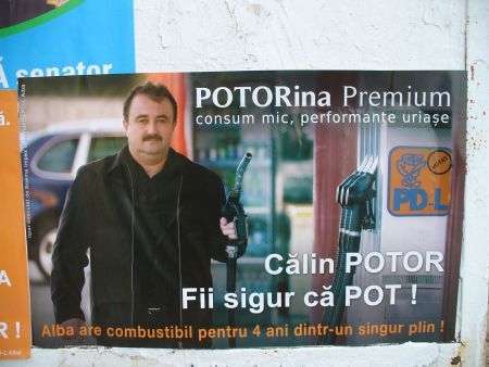 Inventivitate, apatie şi mesaje paradoxale în Alba