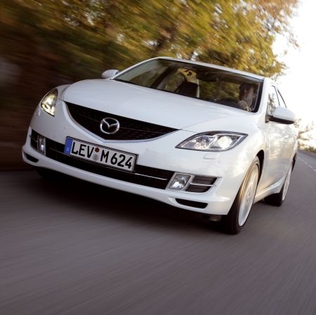 Mazda îşi răscumpără acţiunile de la Ford