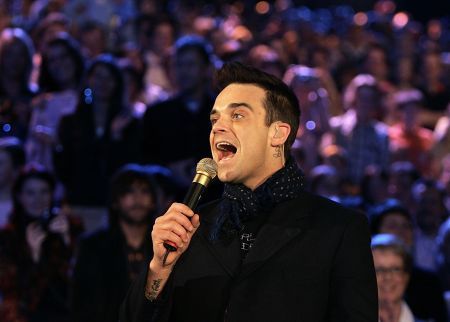 Robbie Williams, înlocuitor ideal pentru Robert Plant | VIDEO