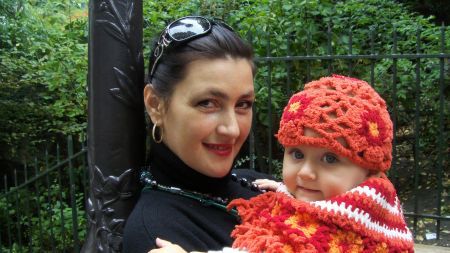 Rona Hartner i-a vrăjit pe francezi