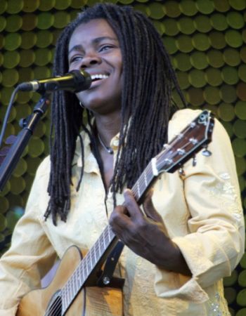 Tracy Chapman, în topul lansărilor din noiembrie