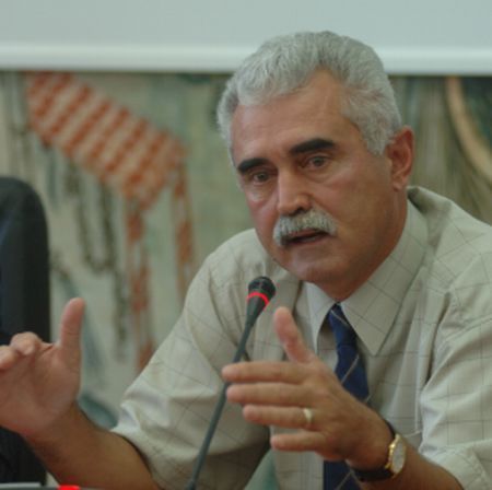 Udrişte, amendat de Vanghelie
