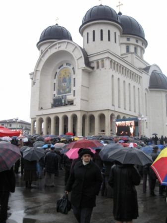 Arădenii au catedrală