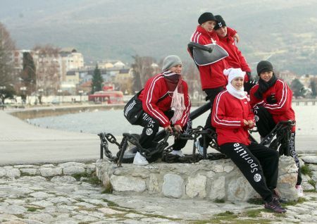 Handbalistele tricolore au admirat cel mai adânc lac din Balcani