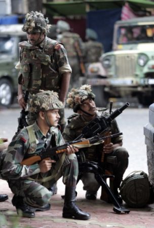 India şi Pakistanul, pe picior de război