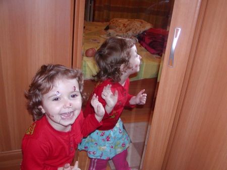 Maria: "Moş Crăciun trebuie să vină la toţi copiii!"