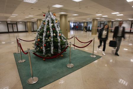 Pasajul subteran de la Universitate, gata şi nu prea