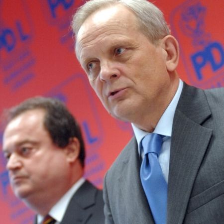 Sondaj evz.ro: Stolojan, cel mai potrivit premier
