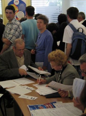 Taxa auto, încasată şi în week-end