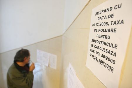 Taxa auto, triplată pe furiş