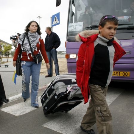 20 de români evacuaţi din Gaza