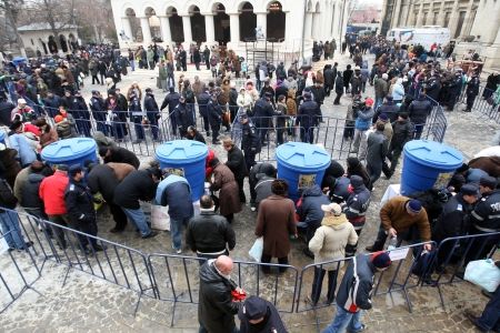 Apă sfinţită şi pace în Orient