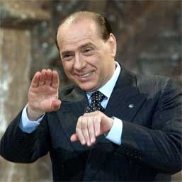 Berlusconi: italiencele ar fi violate pentru că sunt frumoase