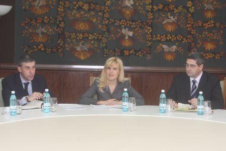 Elena Udrea a descoperit apa caldă sub Capitală