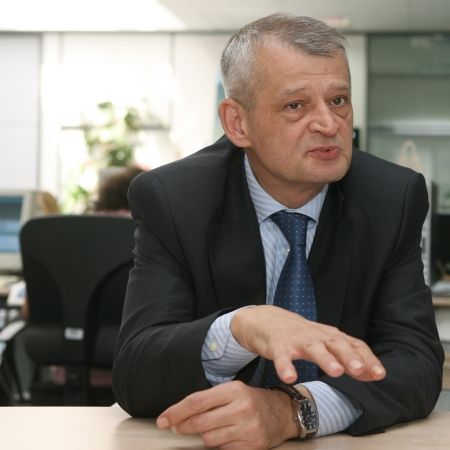 Oprescu n-a reuşit să cheltuiască 17 milioane de euro