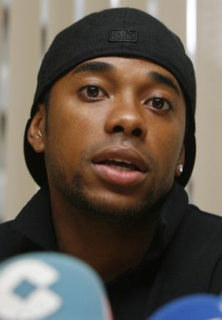 Robinho, arestat pentru viol