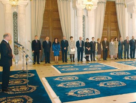 Tinerii magistraţi l-au enervat pe Băsescu