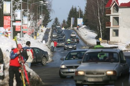 Trafic rutier deviat pe DN1A