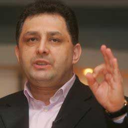 Vanghelie ameninţă cu retragerea PSD de la guvernare