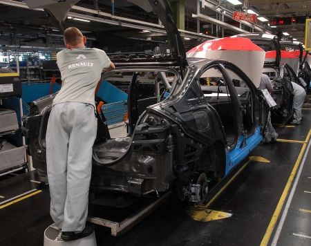 9.000 de plecări „voluntare” de la Renault