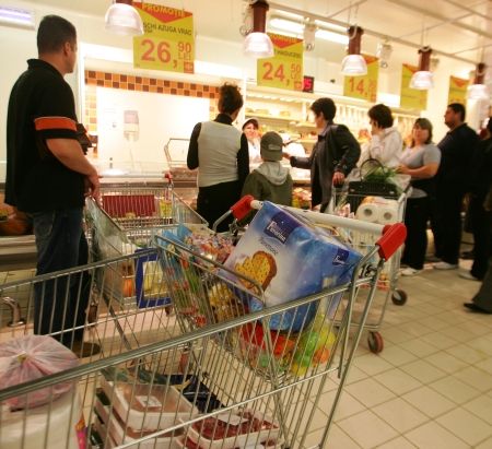 DEZBATERE EVZ: Credeţi că se vor ieftini produsele agroalimentare?