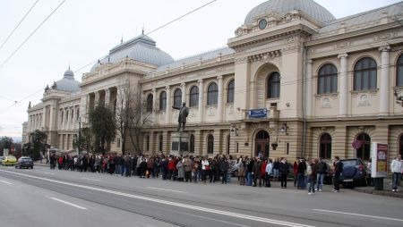Diplome de licenţă fără valoare