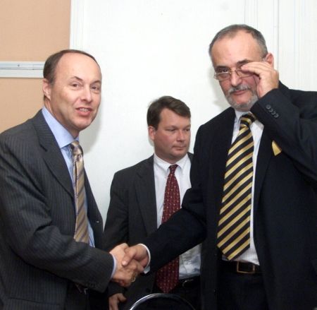 Jupânii celei mai noi bucăţi din România