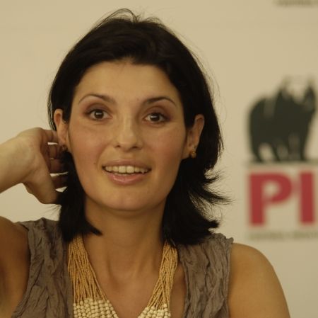 Lavinia Şandru, noul preşedinte al PIN