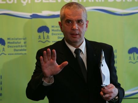 Nemirschi le închide gura angajaţilor de la Mediu
