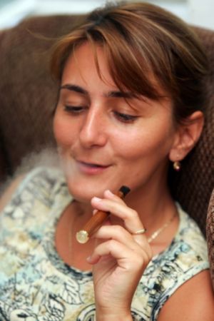 Ţigara electronică, un viciu discutabil