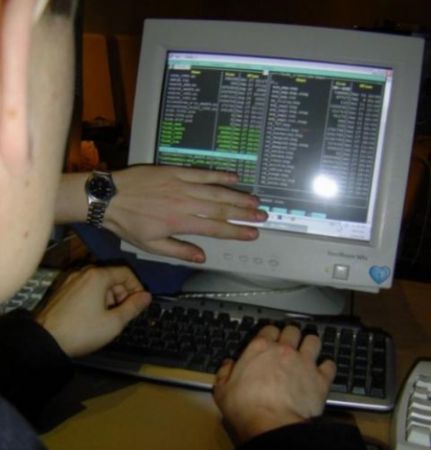 Cum le punem piedică hoţilor de pe internet